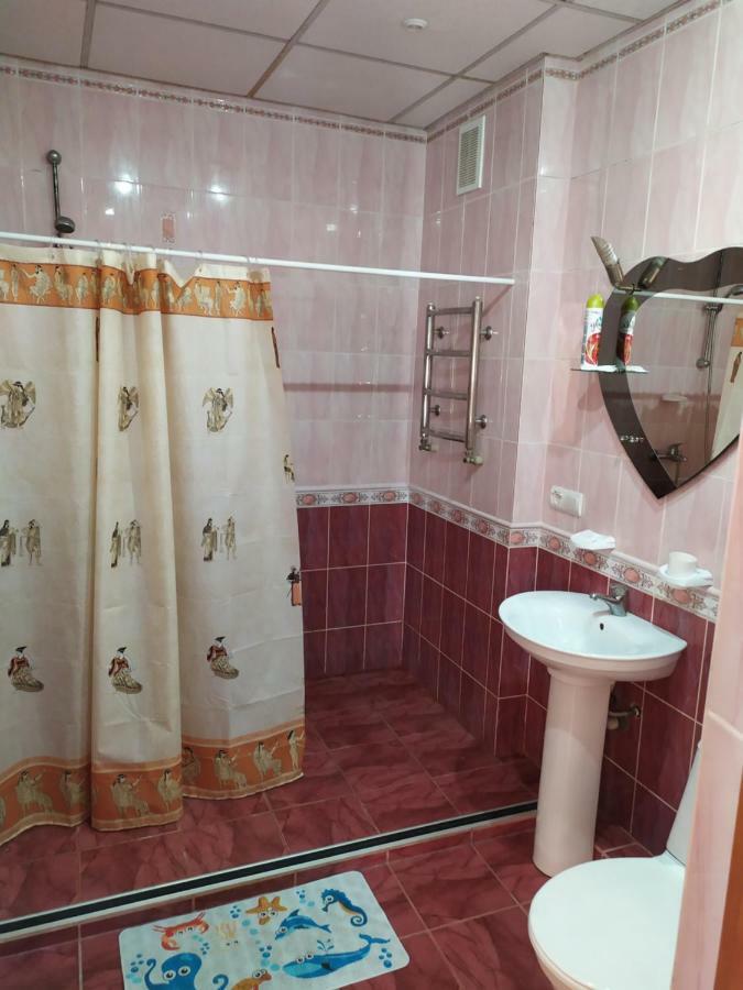 Hotel Tropicana Svitlovodsʼk Extérieur photo